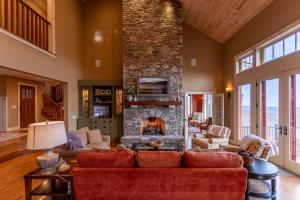 Skytop Retreat