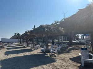 PELÍCANOS Hotel & Beach Club