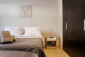 Luxury Stay in a Prime 1BR