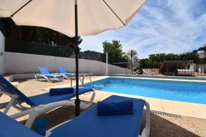 Two Villas with Private Pool by Beach