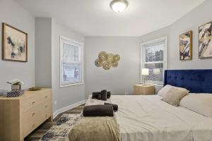 Modern 4BD 2BA Family Home