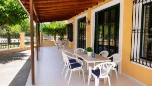 Olive Garden Apartments Near Kavos Corfu