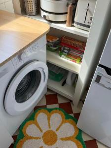Live like a local Cosy and calm 37sqm parisian style