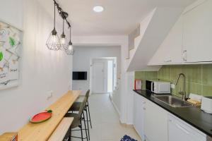 Green Near The Sea, By Home Match