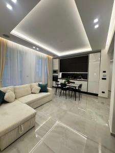 Maison Miry