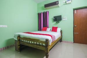 Hotel O Dhanas Residency