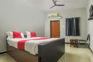 Hotel O Dhanas Residency
