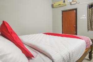Hotel O Dhanas Residency