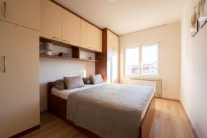 Apartment Adriatic Opal with terrace and private parking