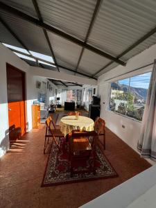 Bright and cozy apartment in Urubamba