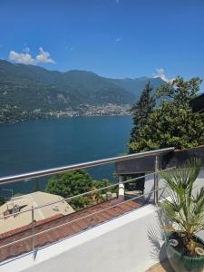 Vista Lago Como con terrazza