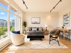 Charming Sidney 1BR Near Waterfront & Downtown