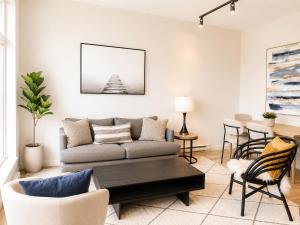 Charming Sidney 1BR Near Waterfront & Downtown