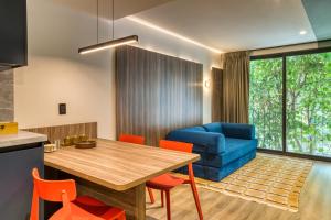 Ceiba by Tasman
