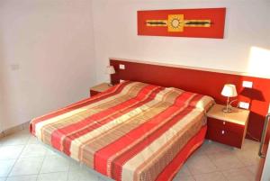 Enjoy your holiday 80m from the beach