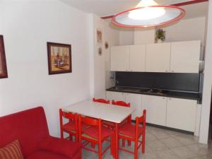Cozy flat just 100 m from the golden beach