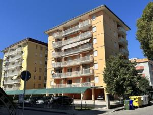 Cozy flat just 100 m from the golden beach