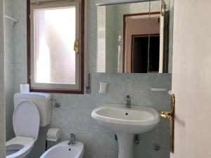 Ground floor apartment near beach