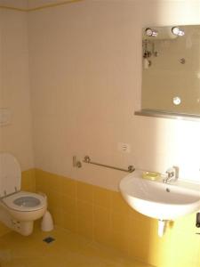 Comfortable flat 80m from the sea