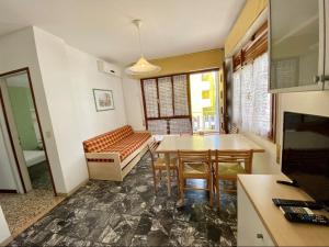 Apartment 150m from the sea