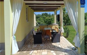 1 Bedroom Gorgeous Home In Marcana