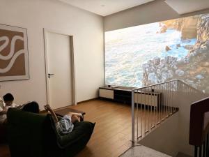 4 tầng view ngập nắng cách sông Hàn vài bước chân