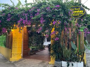 Nha Xanh Homestay