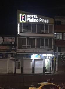 Hotel Platino Plaza