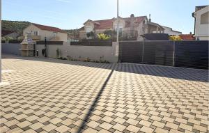 4 Bedroom Luxurious Home In Raslina