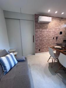 Flat Praia do Canto Collection View for family