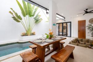 Casa Diamanti - Luxury 3BR Villa with Private Pool and Rooftop in Tumbakbayuh