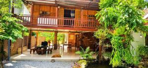 Hồ Trâm Homestay A Lưới