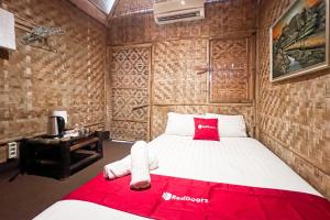 RedDoorz at Pondok Bambu Hosap