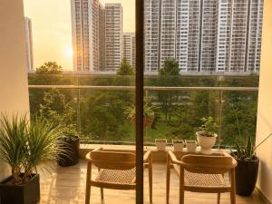 Luxury 2BR - Balcony Green, Sunset View - MCPE1