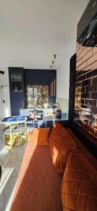 Copper Apartment Gdańsk by the European Solidarity Centre