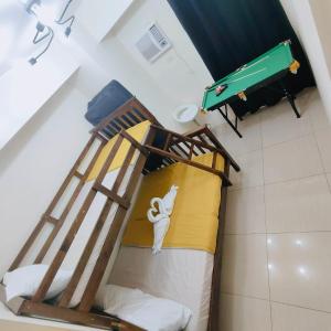 Moa Staycation near naia terminal Wi-fi and Nitflex , Pool View