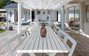 4 Bedroom Amazing Home In Haverdal