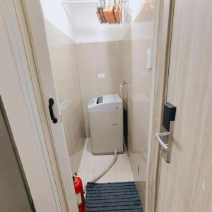 Moa Staycation near naia terminal Wi-fi and Nitflex , Pool View