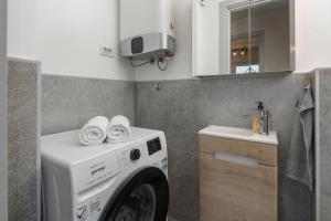 Seaview Apartment Kostrena Two - Happy Rentals