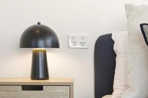 Stylish 2BR with City Views in Kogarah