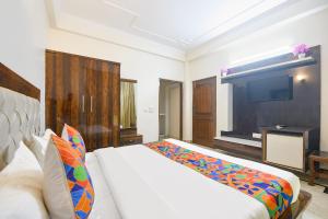 FabHotel The Arjun Sushant lok - Iffco Chowk Sector 29
