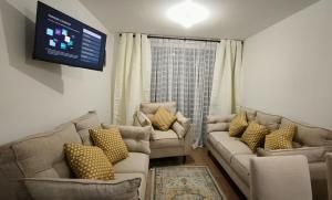 Full 1-bedroom apartment Zone 12 Parking