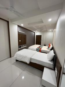 planet motel