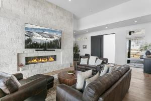 Luxury Deer Valley East Village Home Hot Tub 6BR home