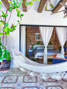 Private House, 1-Min Walk to Beach, Ocean Views