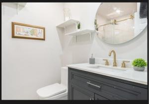 Family-Friendly Private Room With 2 Queen Beds