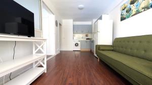 PINTOR SOROLLA sweet apartment