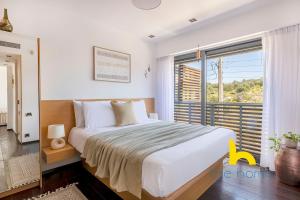 Luxury Sea View Voula Beach & Sunset Apartment