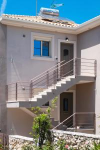 Cataleya - Sea & Sunset View Apartment