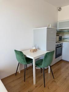 Elisabeth apartment near City Center with Private Parking